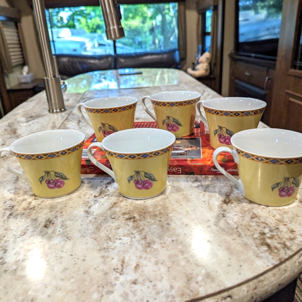 - 6 Royal Heritage Collection Cups/Mugs. Multi fruit design